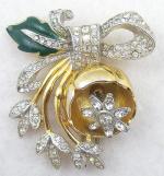 Dress & Fur Clips-Unsigned - Trembling Camellia Fur Clip