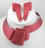 Sets & Parures-Unsigned - Ruffled Pink Metal Neck Cuff and Earrings