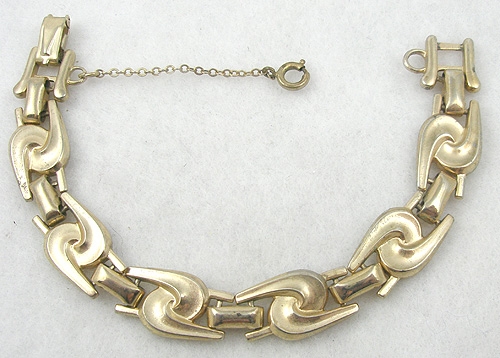 Trend 2022: Chunky Chains - Barclay Gold Tone Link Bracelet