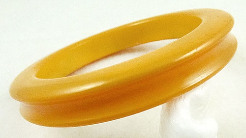 Bakelite, Celluloid, Galalith - Yellow Bakelite Wide Groove Bangle Bracelet