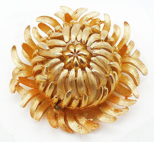 Brooches - Trifari Gold Chrysanthemum Brooch