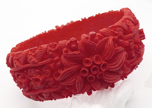 Bakelite, Celluloid, Galalith - Red Featherweight Featherlite Celluloid Clamper