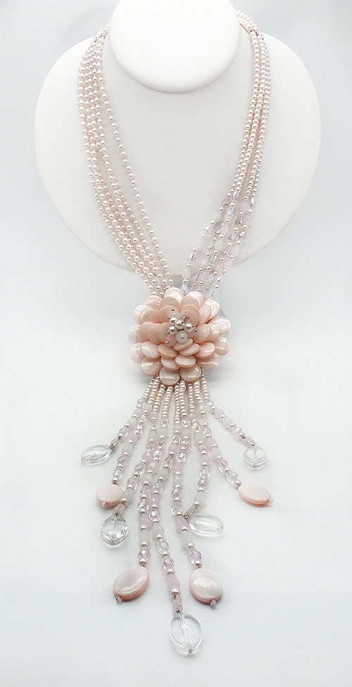 Trend 2022: Flora and Fauna Jewelry - Joan Rivers Light Pink Starlet Necklace