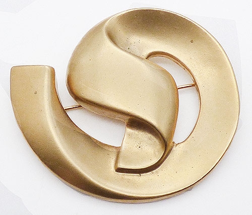 Brooches - Matte Gold Tone Curled Ribbon Brooch