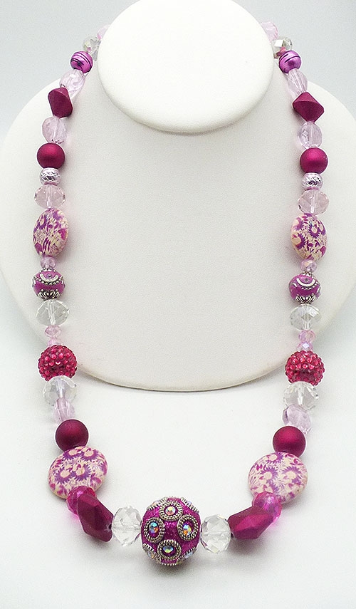 Pantone Color of the Year 2023 - Pink Crystal and Fuchsia Beads Necklace