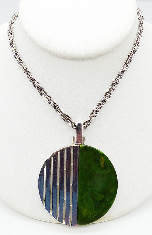 Pendants - Trifari Modernist Green Bakelite Pendant Necklace