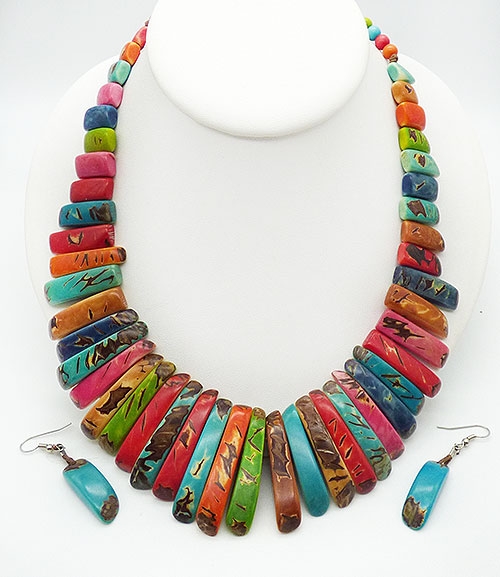 Sets & Parures - Colorful Dyed Tagua Necklace Set
