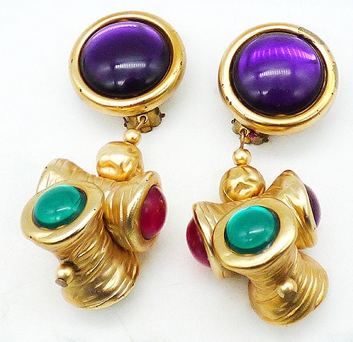 Trend Fall Winter: Chunky and Statement Earrings - Gold Acrylic Jeweled Cabochon Statement Earrings