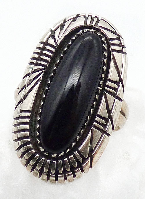 Sterling Silver - Native American Serling Onyx Ring