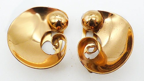 Newly Added Retro Gold Plated Dimensional Curl Dress Clips
