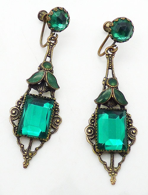 Czechoslovakia - Czech Neiger Bros Green Glass Drop Earrings