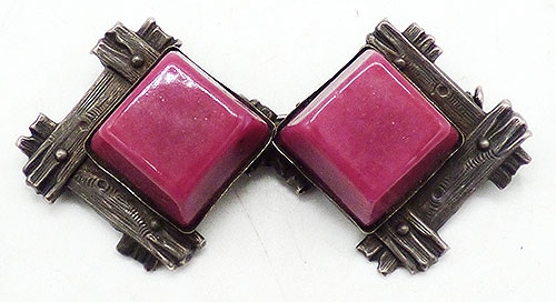 Brooches - Pink Glass Sugarloaf Silver Plank Brooch